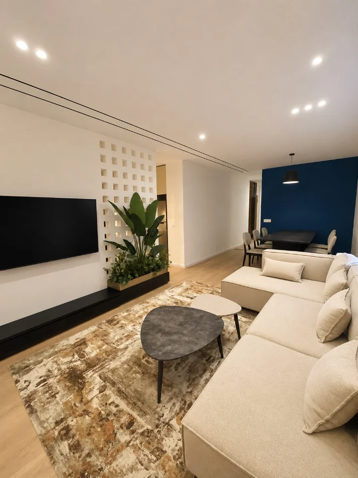 Tirane, jepet me qera apartament 3+1+Ballkon Kati 2, 131 m² 1.100 € (Liqeni i Thatë)
