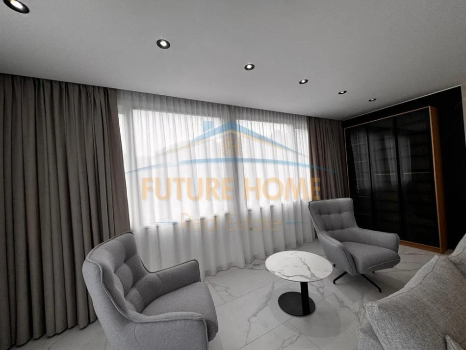 Durres, shitet apartament 3+1 Kati 6, 260 m² (Vollga)