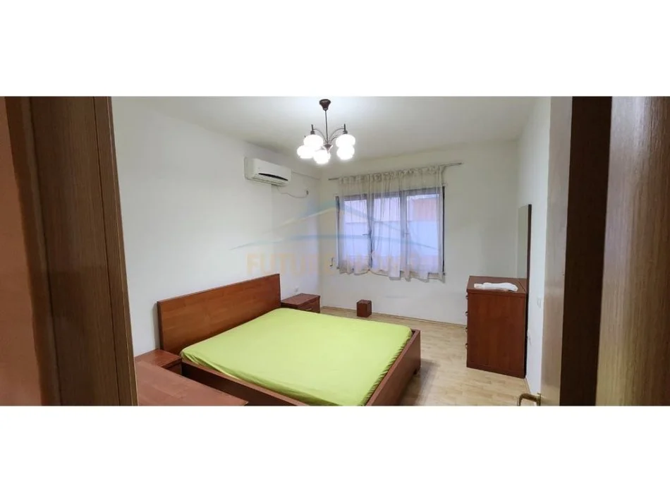 Tirane, jepet me qera apartament 2+1 Kati 4, 124 m² 850 € (Kopshti Zoologjik)