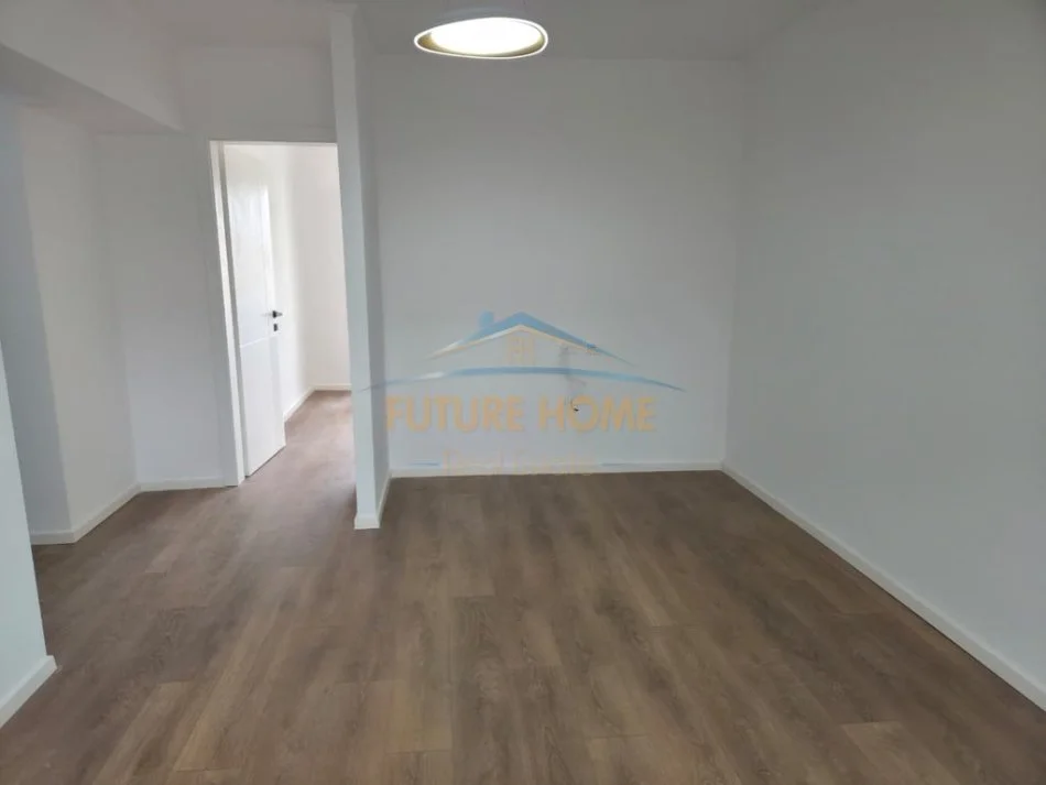 Tirane, shitet apartament 1+1+Ballkon Kati 4, 50 m² (ALI DEMI)