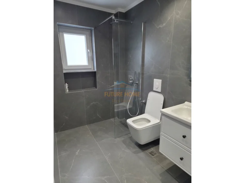 Tirane, shitet apartament 1+1 Kati 4, 50 m², 108000 euro (Rruga Ali Demi prane bankes Credins, Tiranë)