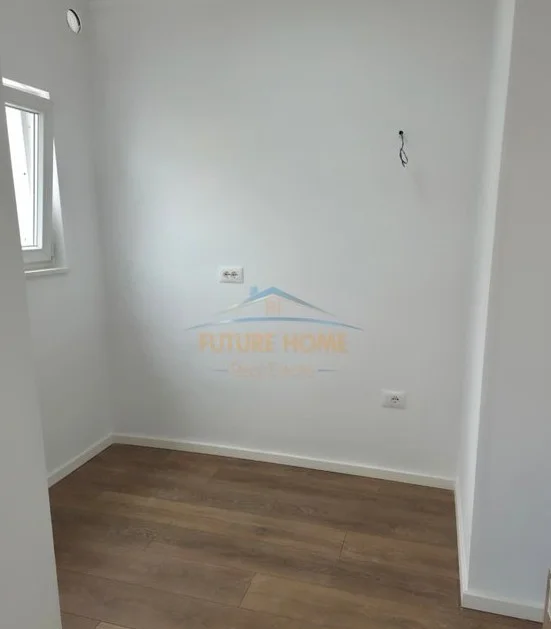 Tirane, shitet apartament 1+1 Kati 4, 50 m² 108.000 € (tregu i ri elektrik)