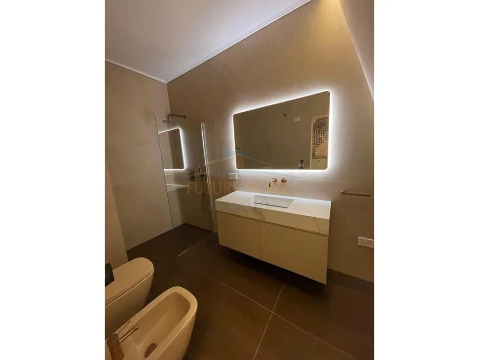 Tirane, jepet me qera apartament 2+1 Kati 3, 105 m² 2.200 € (Joy Residence)