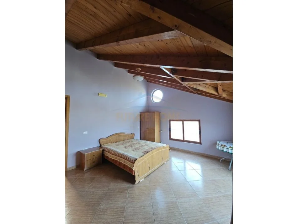 Tirane, shitet Vile 3 Katshe , 460 m² 650.000 € (Durres)