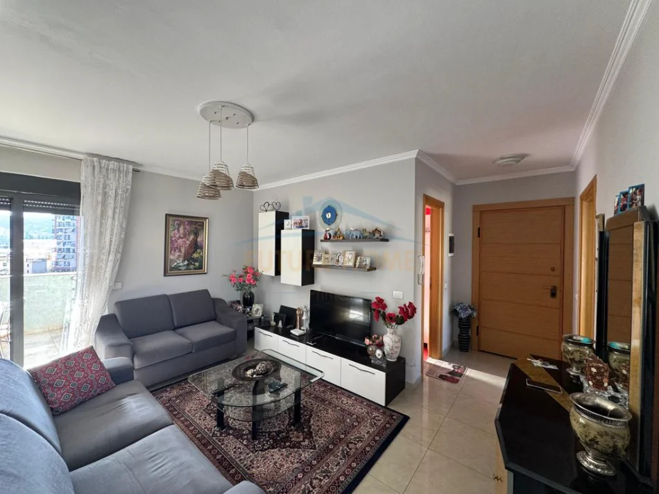 Tirane, shitet apartament 3+1+Ballkon Kati 6, 129 m² 416.000 € (RRUGA E KOSOVAREVE)