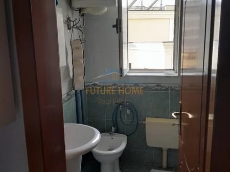 Shitet, Apartament 3+1+2, Brryli, Tiranë. AREA63038