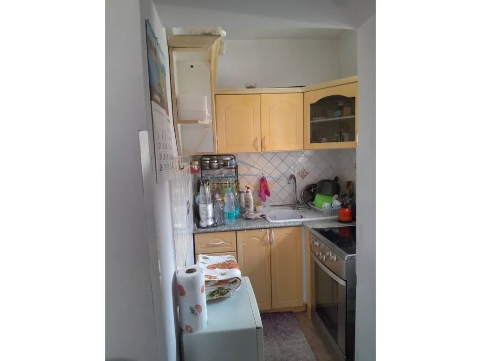 Tirane, shitet apartament 3+1 Kati 3, 90 m² 180.000 € (BRRYLI)