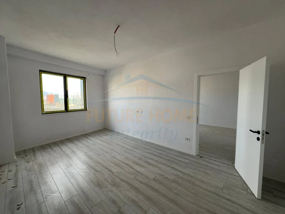 Tirane, shes apartament 2+1 Kati 3, 114 m² 