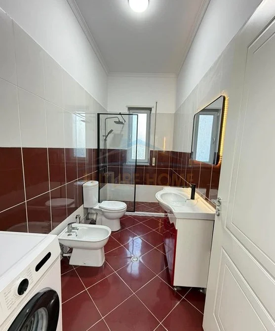 Tirane, shitet apartament 2+1 Kati 2, 95 m² 169.000 € (astir)