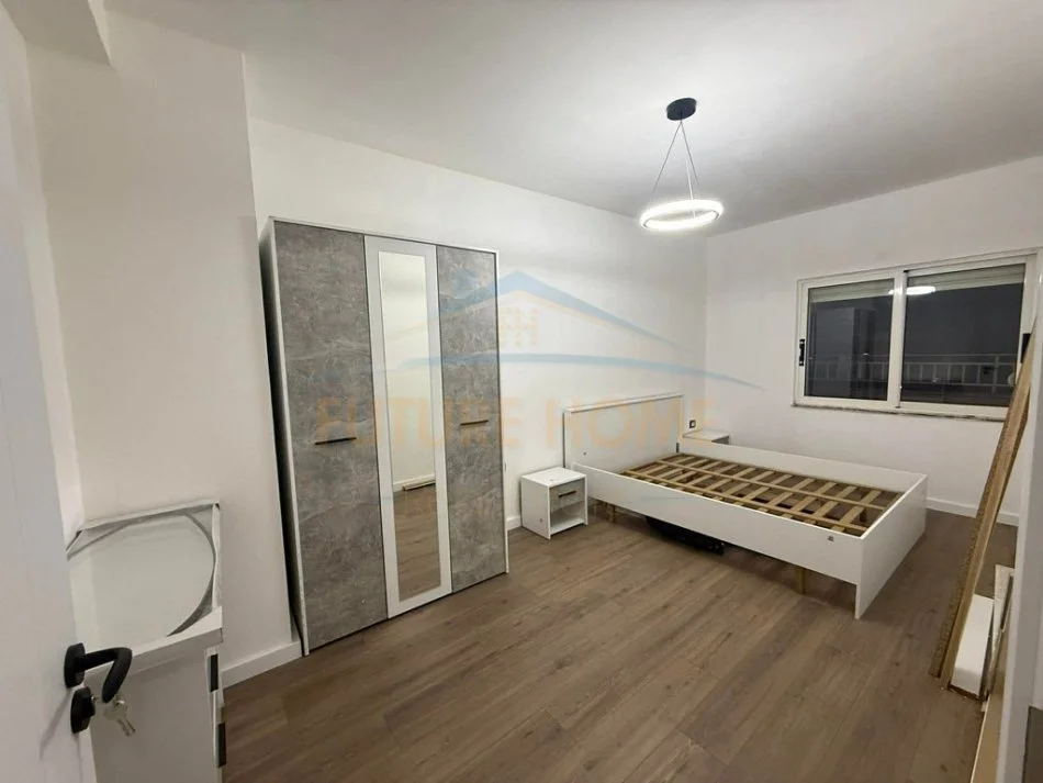 Shitet , Apartament 1+1, Komuna Parisit, Tirane 180,000 €, UNA58291
