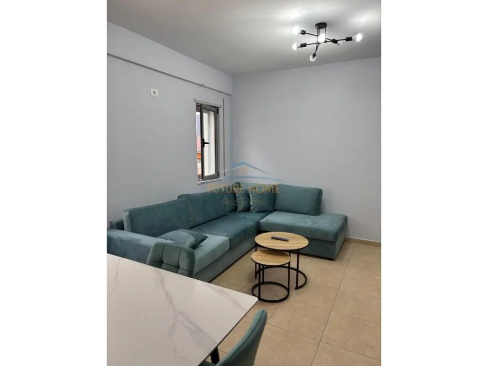 Tirane, jepet me qera apartament 1+1 Kati 2, 56 m² 550 € 