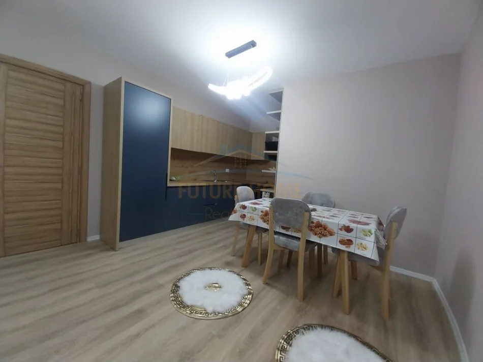 jap me qera apartament 2+1+Ballkon Kati 2, 115 m² 550 € (5 MAJI)