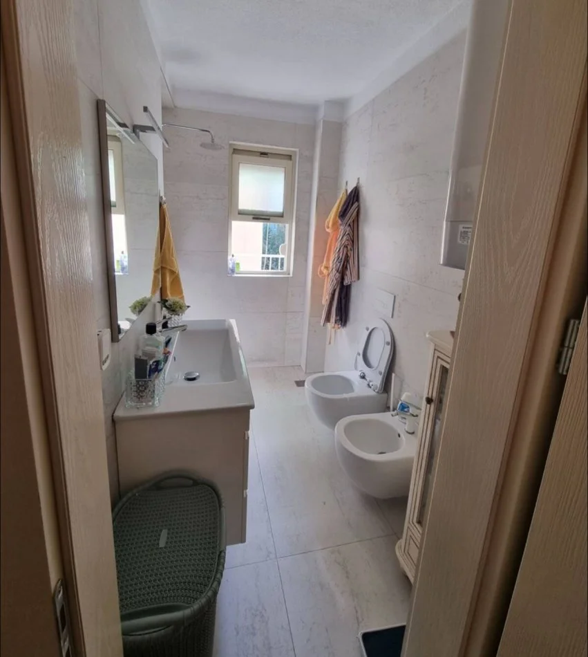 jepet me qera apartament 2+1 Myslym Shyr , 700 € (astir)