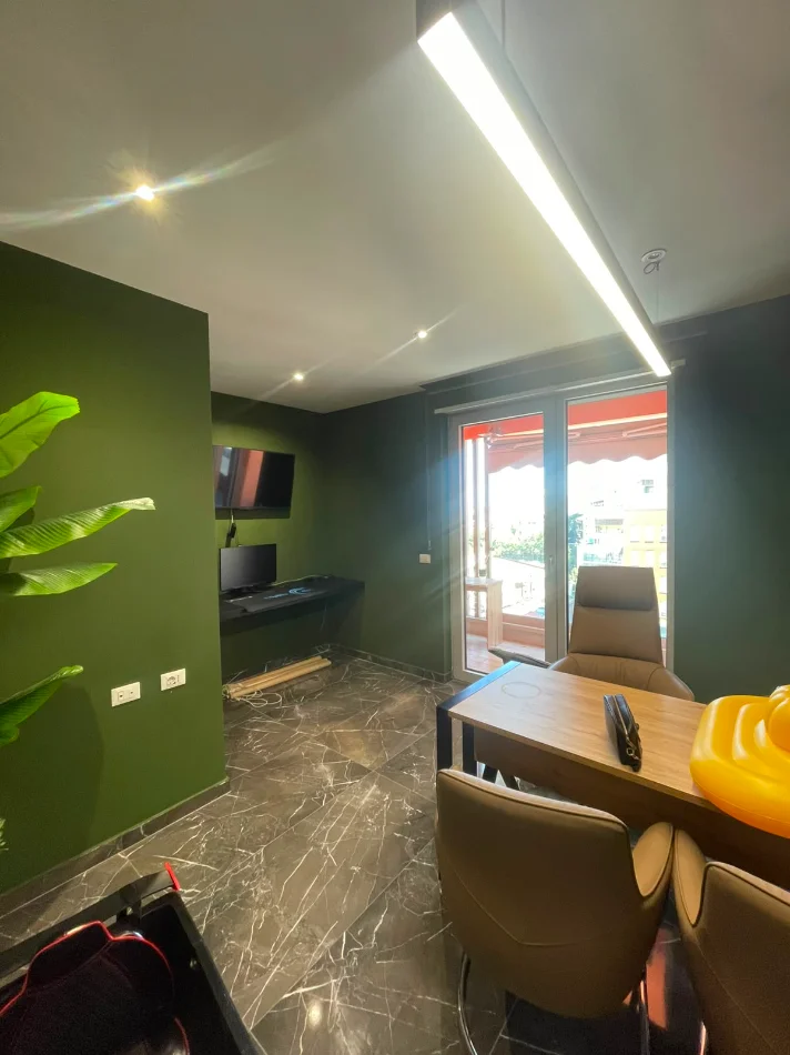 Tirane, jepet me qera apartament Kati 5, 70 m² 900 € (zogu i zi)