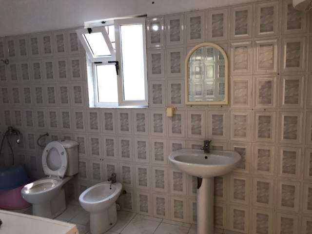 Tirane, jepet me qera apartament 2+1+A+BLK Kati 1, 100 m² 35000 Leke (Bulevardi ri)