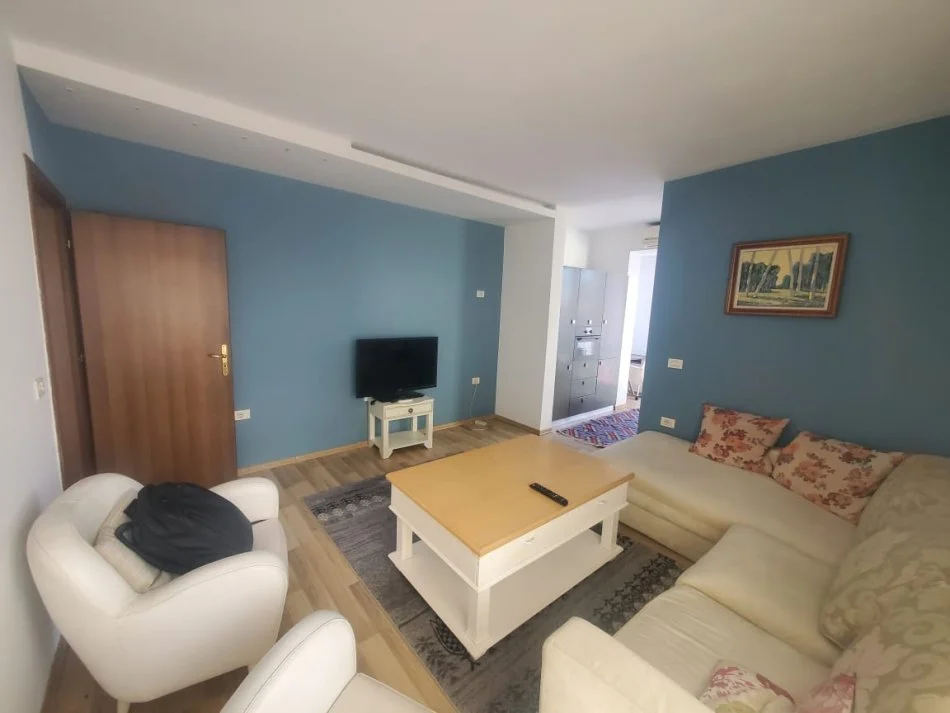 Tirane, jepet me qera apartament 1+1 Kati 6, 66 m² 550 € (Myslym shyrri)
