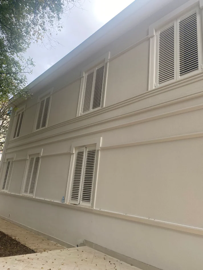 Tirane, jepet me qera Vile Kati 2, 430 m² 9.000 € (RRUGA E ELBASANIT)