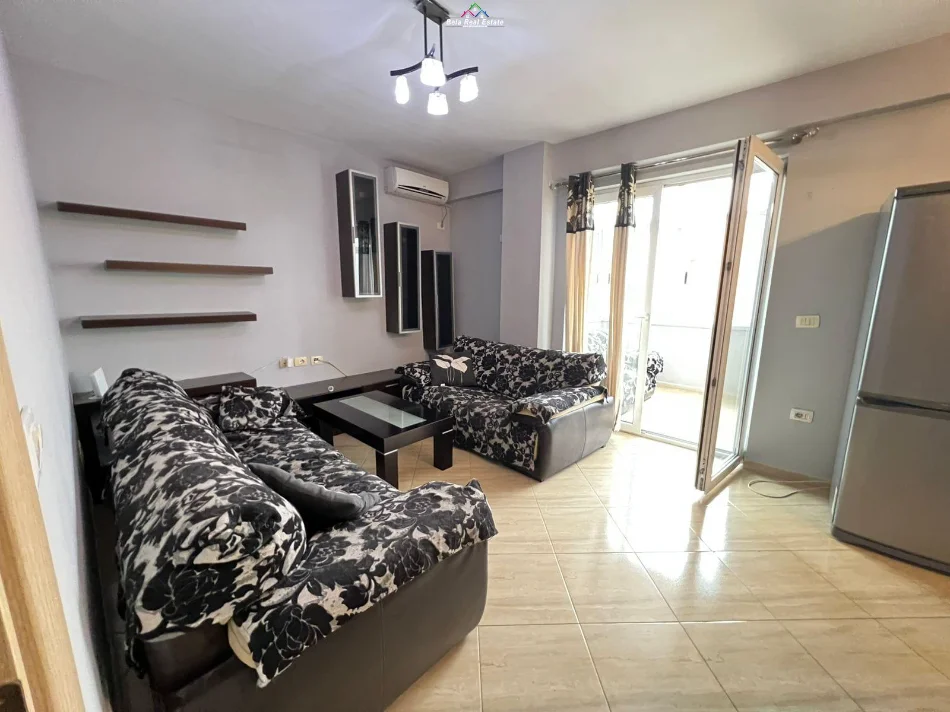 Tirane, jepet me qera apartament 2+1 Kati 5, 70 m² 520 € (Jordan Misja)
