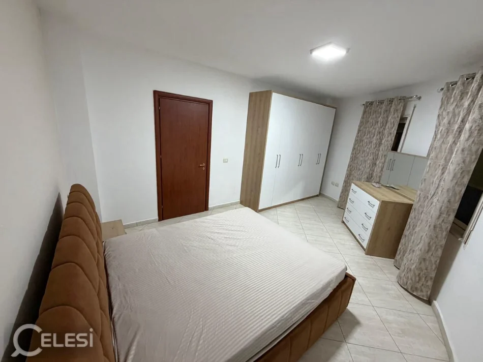Shqiperi, jepet me qera apartament 2+1+Ballkon Kati 7, 107 m² 700 € (JORDAN MISJA)