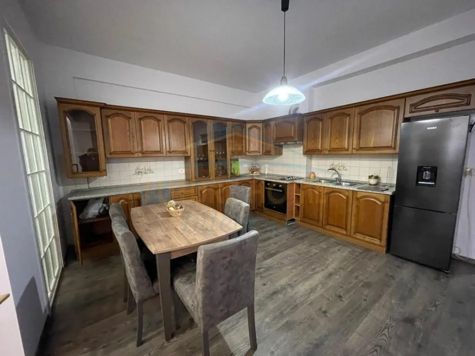 Tirane, shitet apartament 2+1 Kati 6, 100 m² (Rruga Siri Kodra)