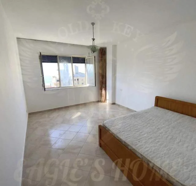 Durres, shes apartament 3+1 Kati 8, 122 m² 80.000 Euro (🏡Lagja 13,Plazh Durres)
