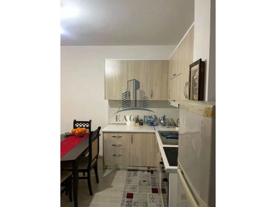 Tirane, shitet apartament 1+1 Kati 4, 64 m² 90.000 € (ASTIR)