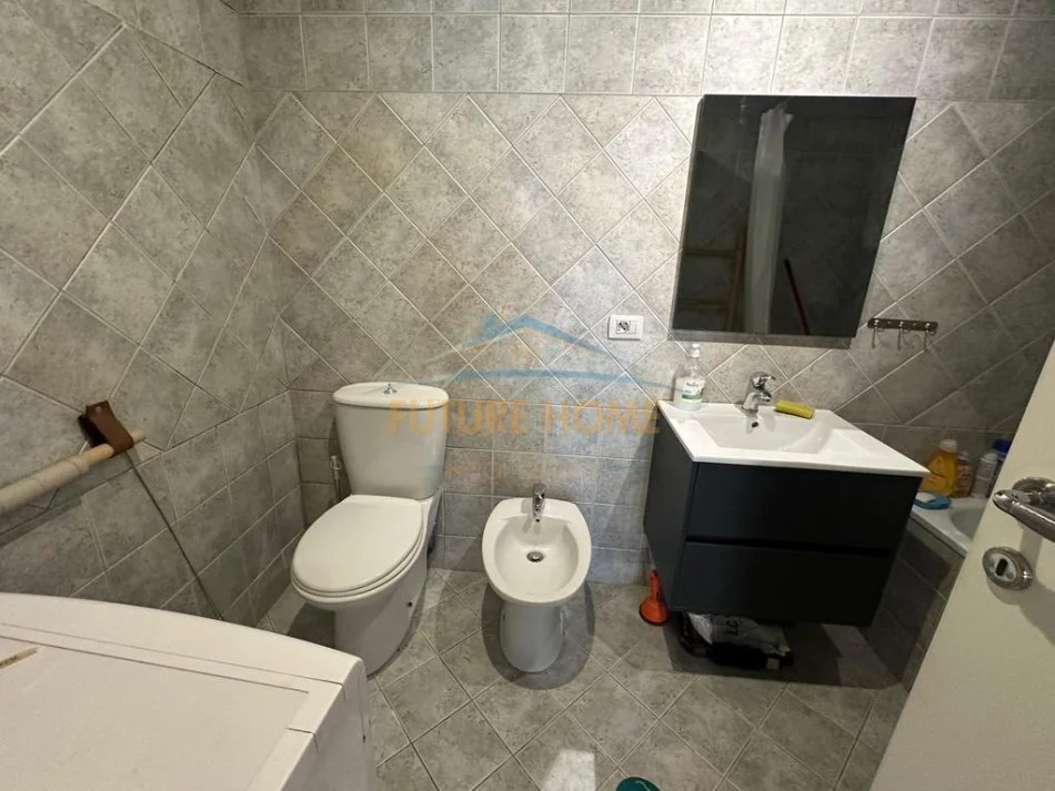 Tirane, shitet apartament 2+1 Kati 5, 95 m² 320.000 € (Rruga e Elbasanit)