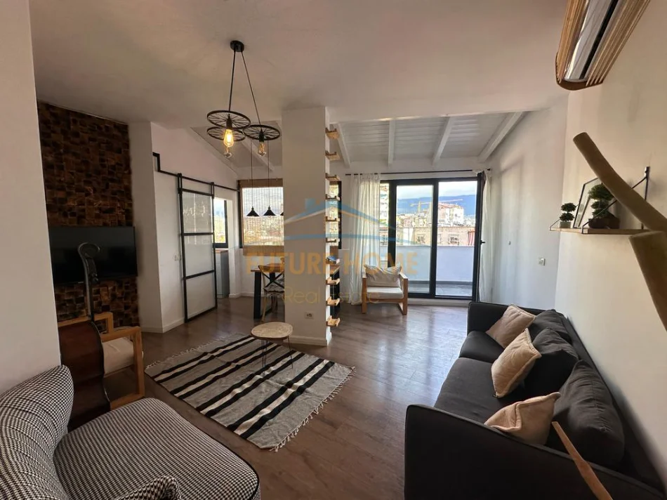 Tirane, shitet apartament 2+1+Ballkon Kati 5, 95 m² 299.000 € (Rruga e Elbasanit)