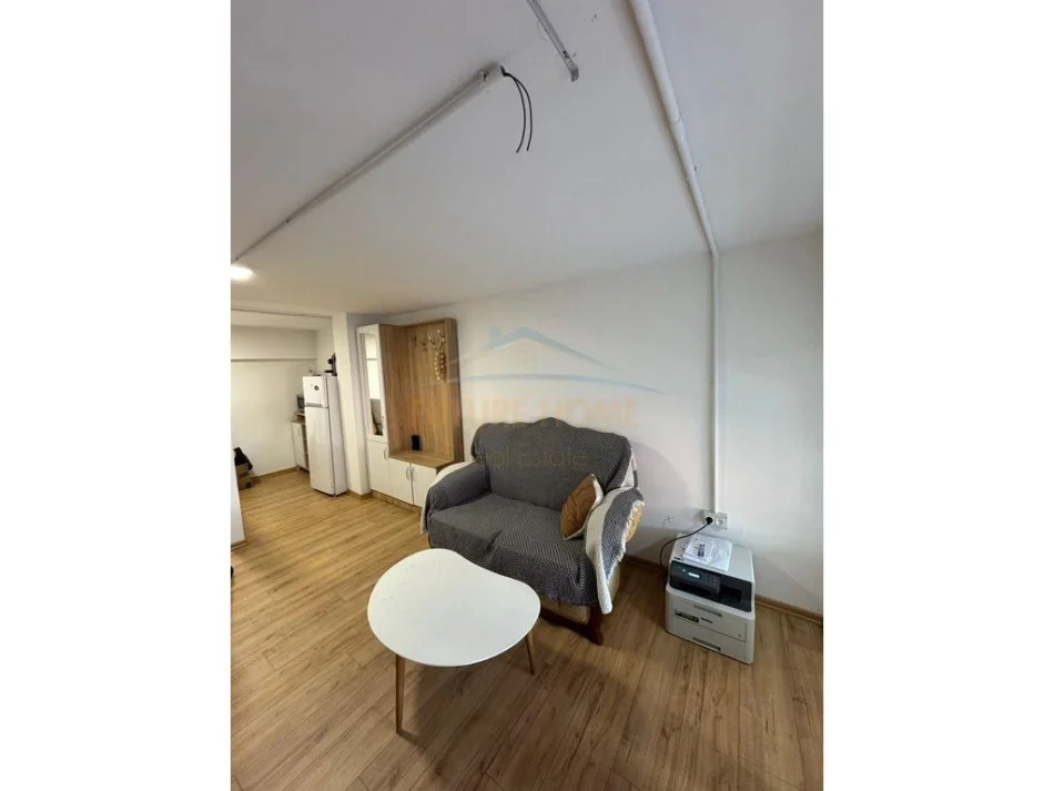 Tirane, jepet me qera apartament Kati 0, 51 m² 500 € (spital amerikan 2 rruga e dibres)