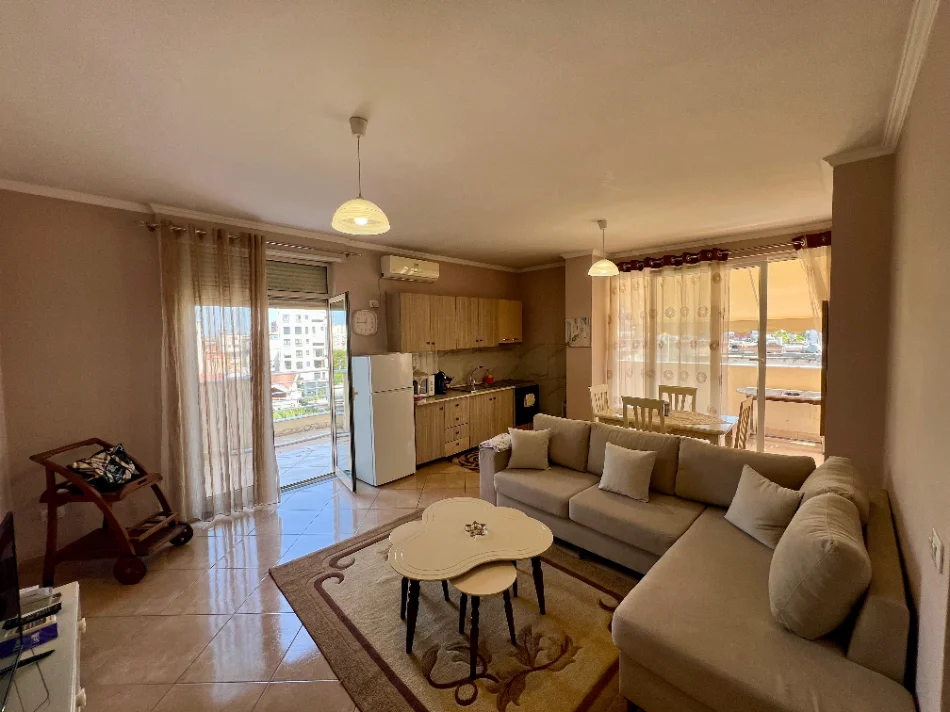 Tirane, jepet me qera apartament 1+1+Ballkon Kati 6, 128 m² 550 € (Tefta tashko koco)