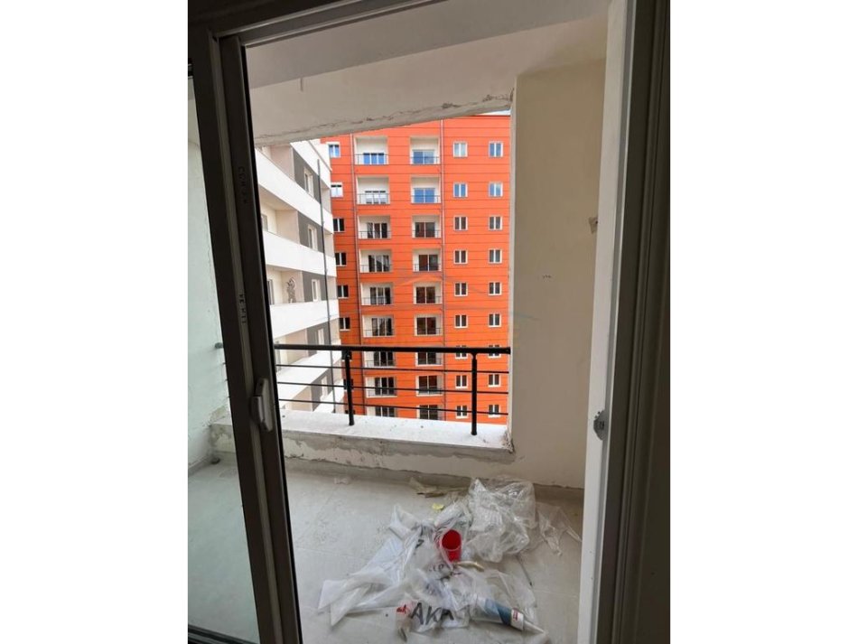 Tirane, shitet apartament 1+1+Ballkon Kati 5, 65 m² 95.000 €