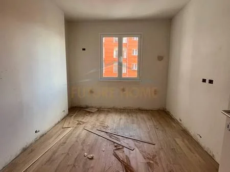 Tirane, shitet apartament 1+1 Kati 5, 65 m² 95.000 € 