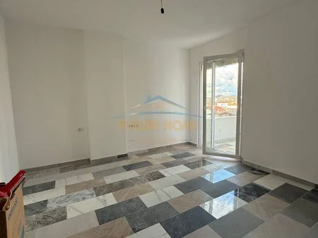 Shitet, Apartament 2+1+2, Casa Italia, Tirane. AREA63188