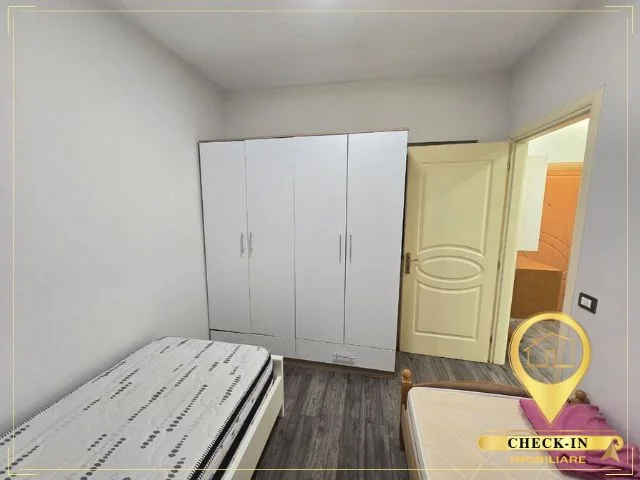 Tirane, jepet me qera apartament 2+1+Aneks+Ballkon Kati 1, 85 m² 570 € (Rruga Aleksandri i Madh)