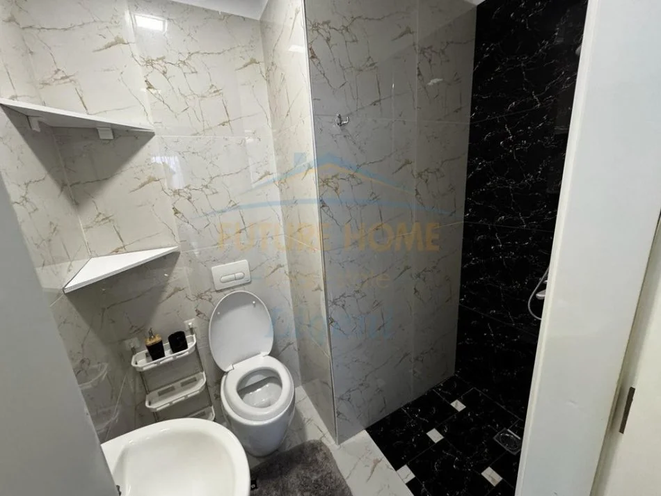 Tirane, shitet apartament 2+1+2+Ballkon Kati 7, 98 m² 203.000 € (Liqeni i Thate)