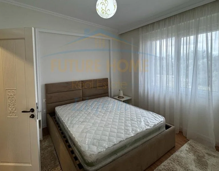 Tirane, shitet apartament 2+1+Ballkon Kati 7, 98 m² 203.000 € (liqeni i that)