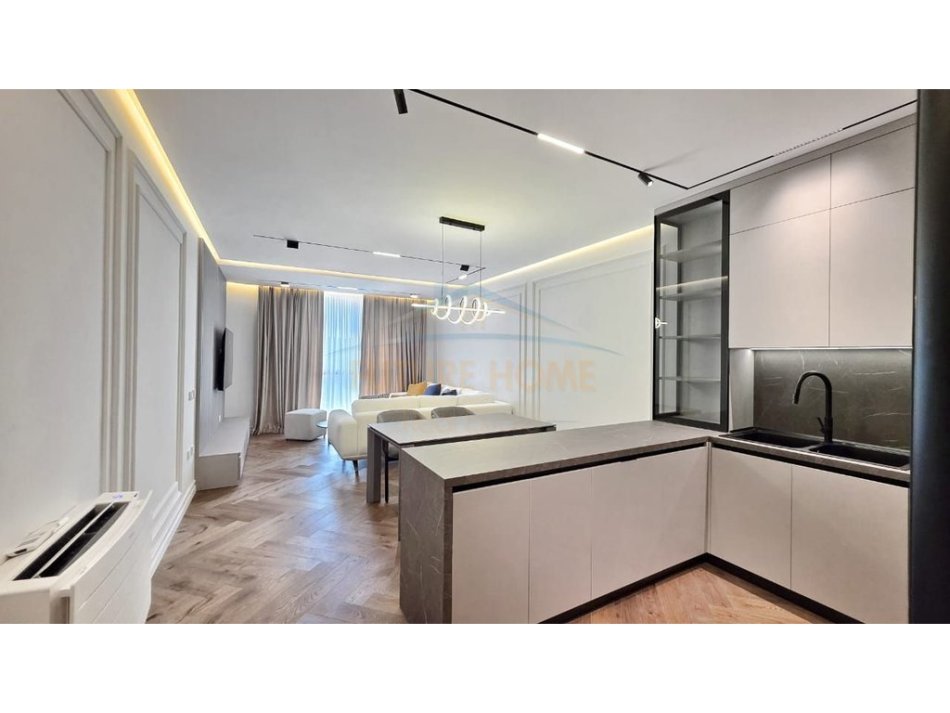 Tirane, jepet me qera apartament Kati 9, 152 m² 2.200 € (MINE PEZA)