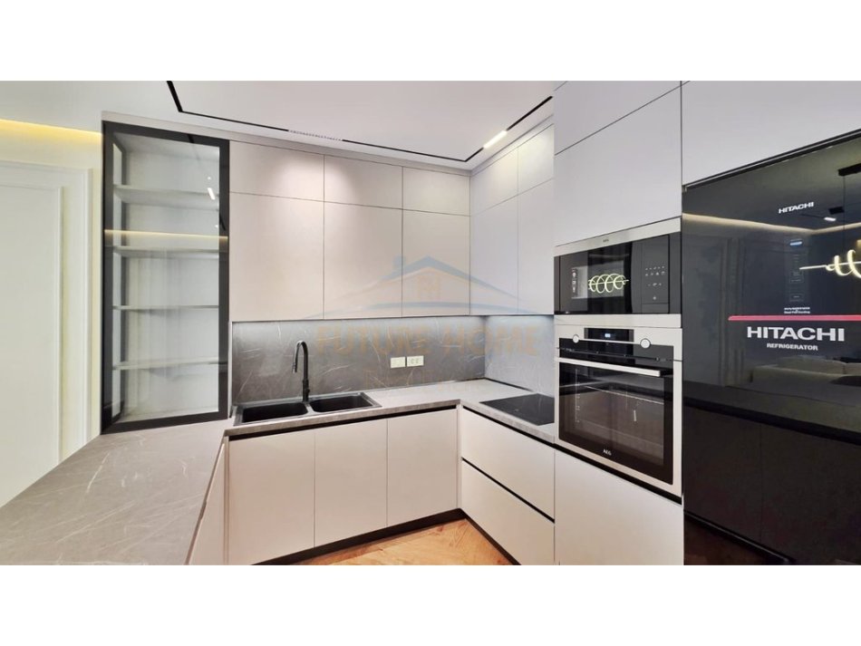 Tirane, jepet me qera apartament Kati 9, 152 m² 2.200 € (MINE PEZA)