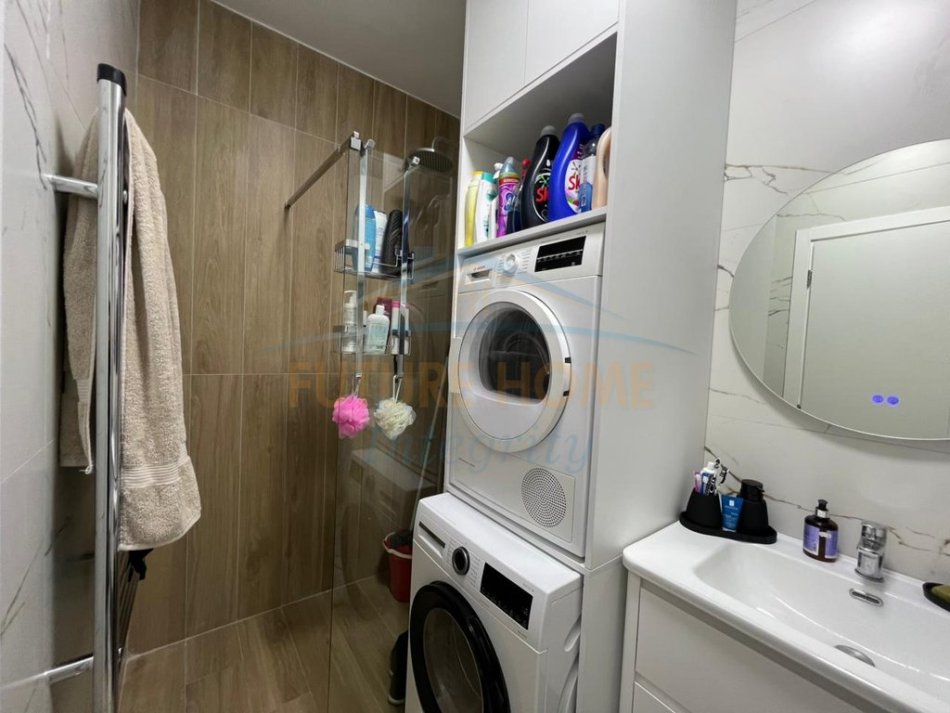 Tirane, jepet me qera apartament 2+1+Ballkon Kati 6, 67 m² 615 € (Porcelan)