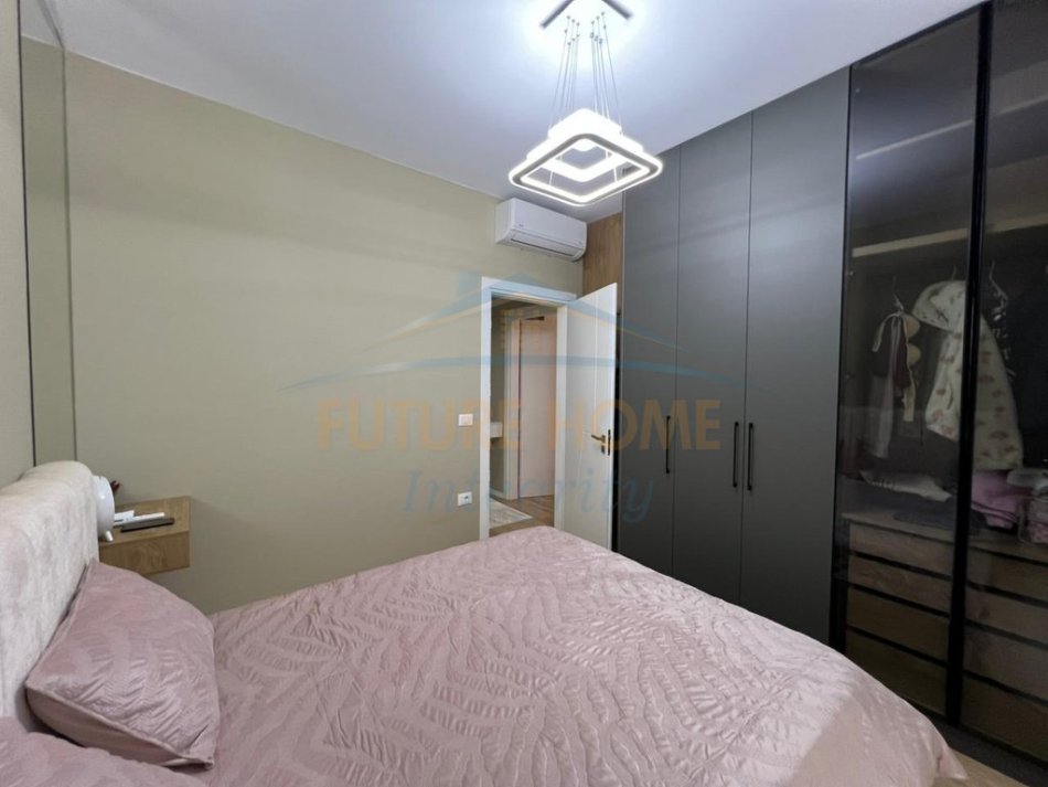 Tirane, jepet me qera apartament 2+1 Kati 6, 67 m² 615 € 