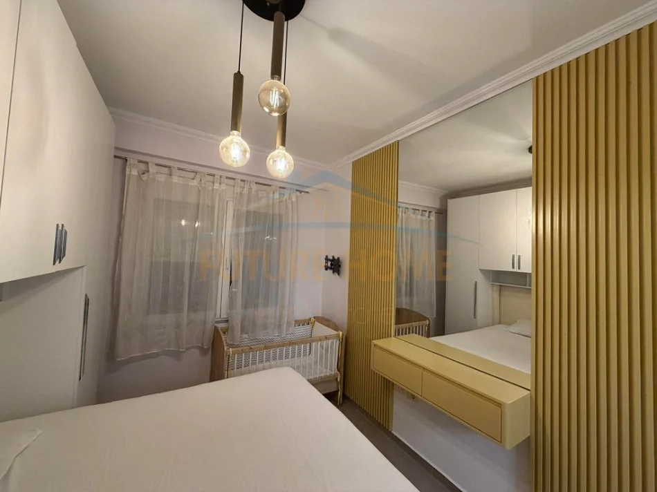 Tirane, shitet garsonier 1+1 Kati 4, 48 m² 82.000 € (Porta Tirana e Re, Sauk)