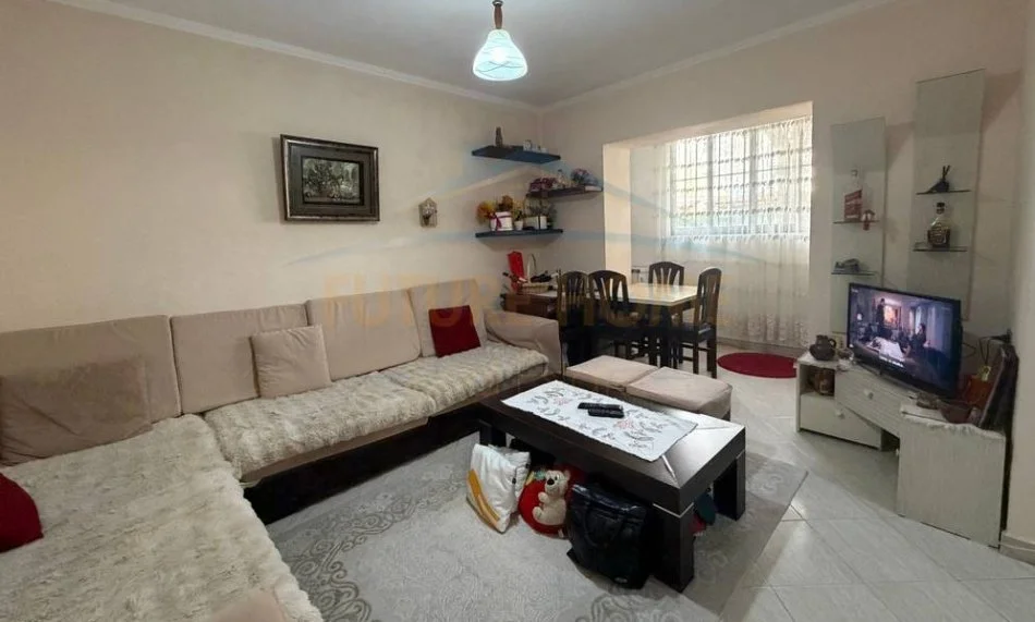 Tirane, shitet apartament 1+1 Kati 1, 56 m² 96.000 € (ali demi)