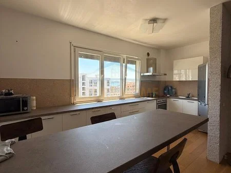 Durres, shitet apartament 2+1+Ballkon Kati 8, 103 m² 145.000 € (Stacioni i Trrenit,Durres)