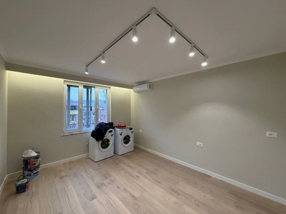 Tirane, shitet apartament 1+1+Ballkon Kati 5, 45 m² 125.000 € 