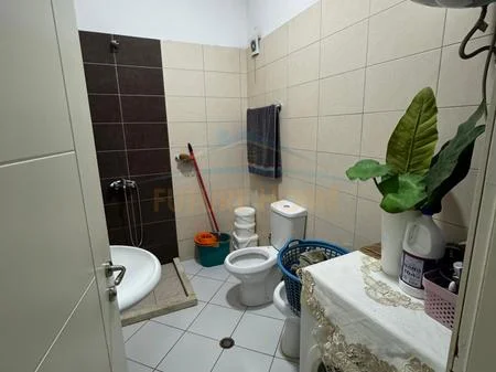 Tirane, shitet apartament 2+1 Kati 8, 103 m² 155.000 € (Unaza e re)