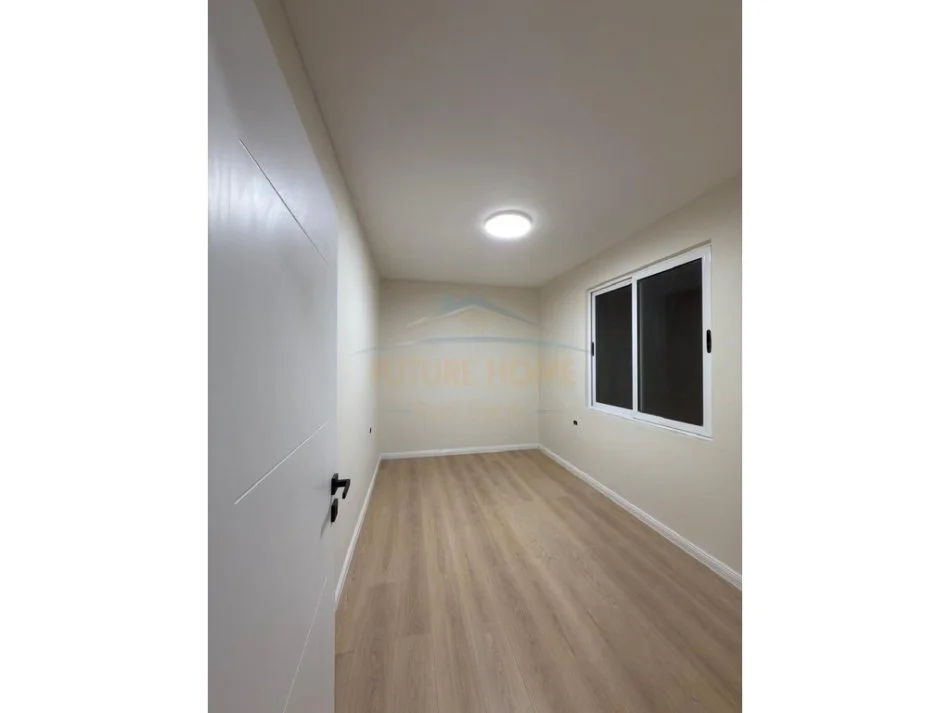 Tirane, shitet apartament 3+1 Kati 2, 102 m² 210.000 € (KODRA E DIELLIT)