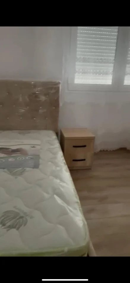 Tirane, jepet me qera 2+1+Ballkon Kati 2, 110 m² 400 € (Kamez rr. Donald Tramp)