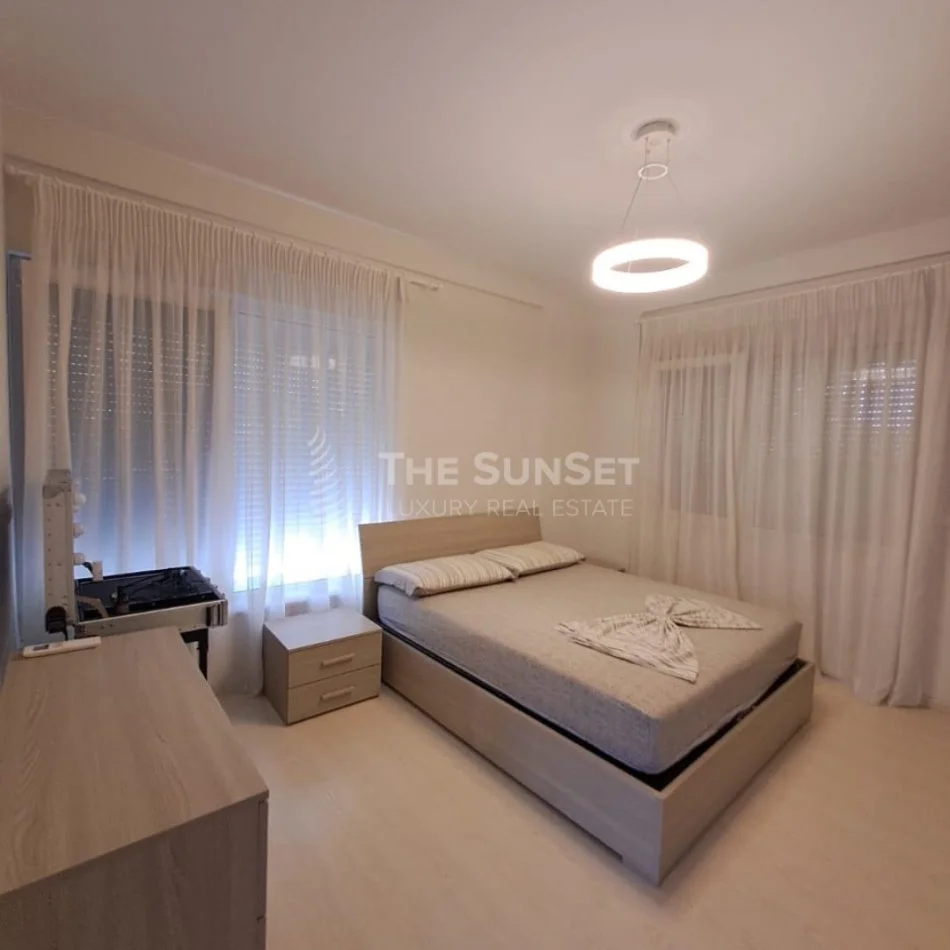 shitet Vile 1+1+Aneks+Ballkon Kati 0, 386 m² (gjiri lalz)