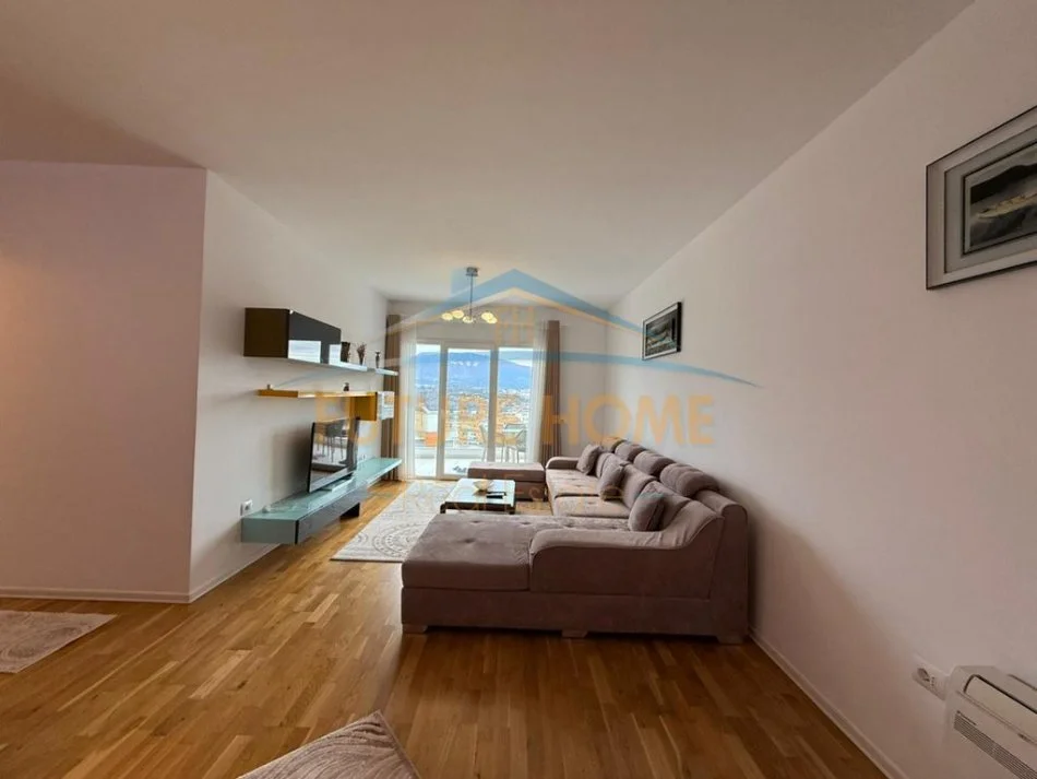 Tirane, jepet me qera apartament 2+1 Kati 3, 95 m² 1.000 € (kopshti botanik)