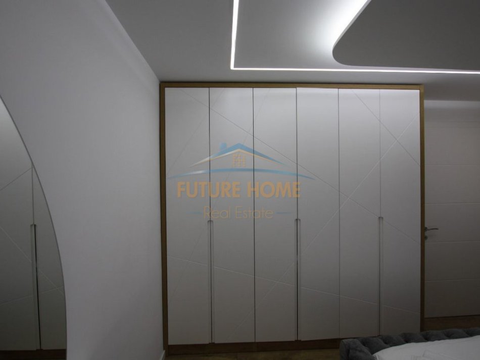 Tirane, jepet me qera apartament 1+1 Kati 0, 63 m² 650 € 